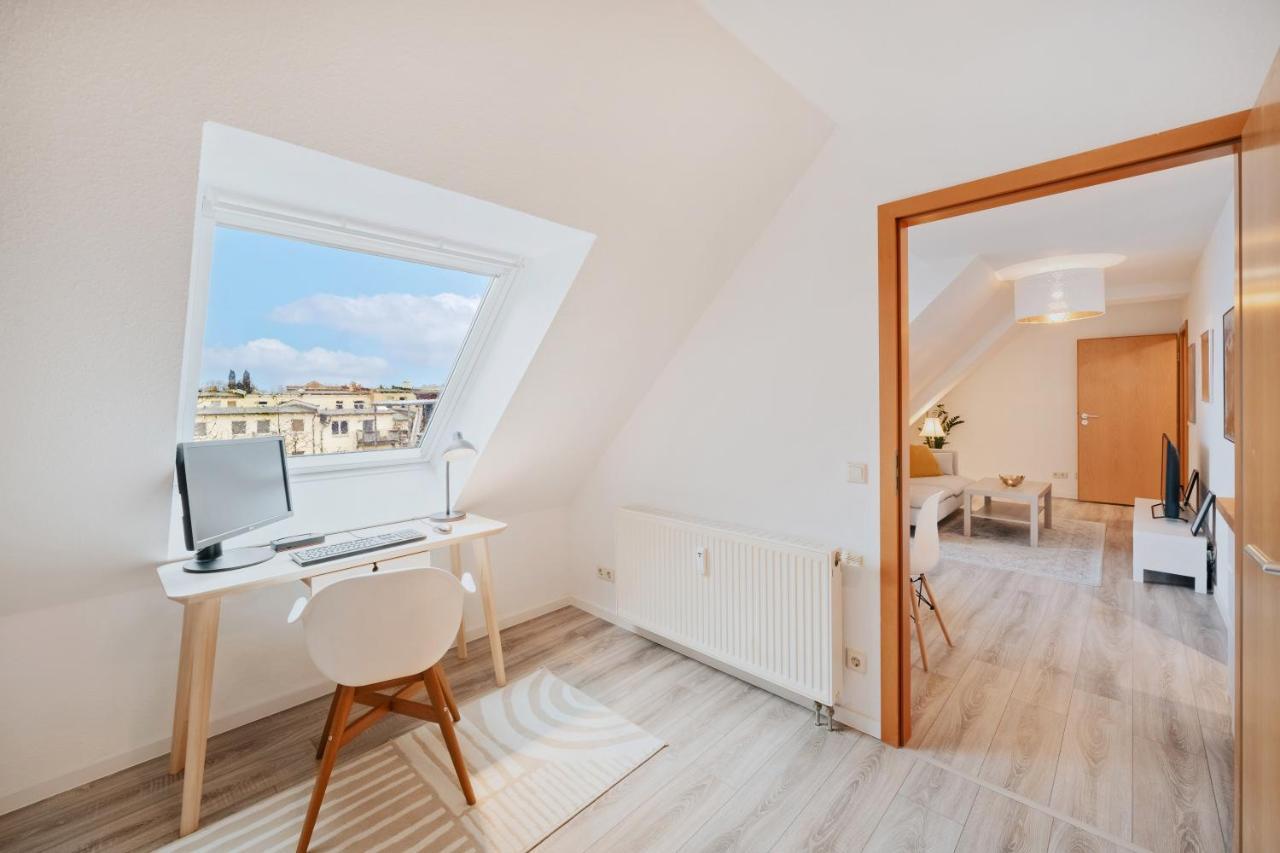 Apartment Bliss Place - Serviced - Arbeitsplatz, Zentral, Kueche, Waschmaschine, Smarttv